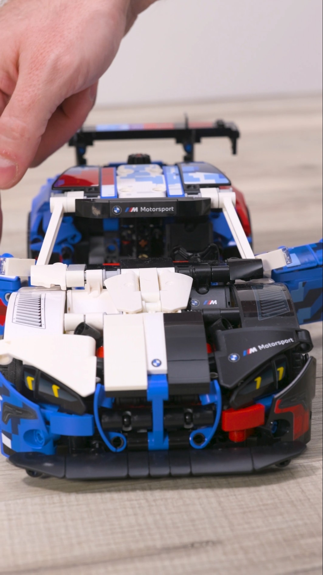 LEGO 42226 Functions | LEGO BMW M4 GT3 EVO Race Car | Showcase LEGO 42226 Functions | LEGO BMW M4 GT3 EVO Race Car | Showcase