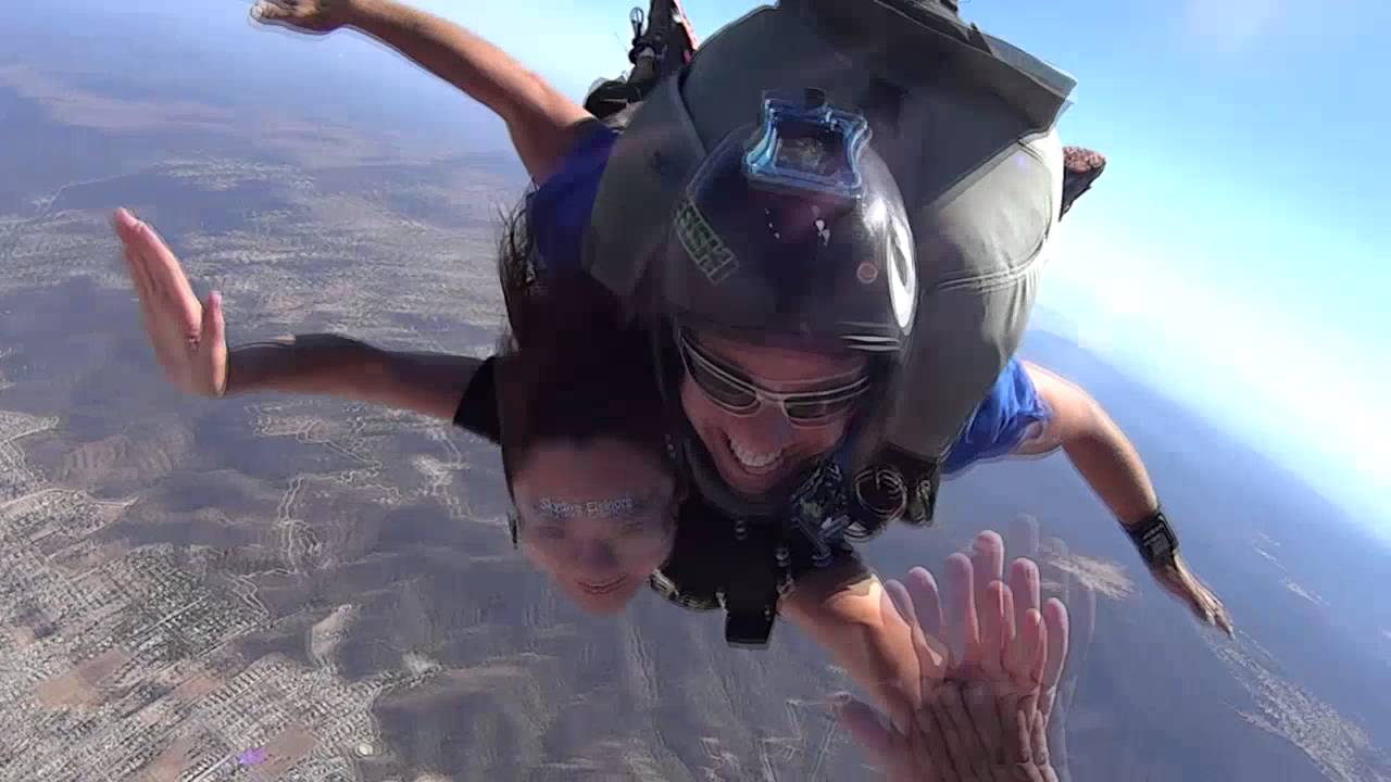 Jiani Liu Tandem Skydiving At Skydive Elsinore - YouTube
