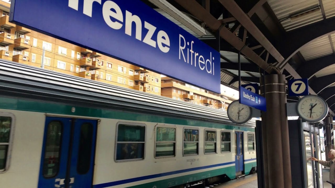 ANNUNCI alla stazione di FIRENZE RIFREDI
