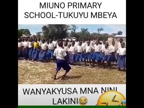 Video: Je! ni neno gani kwa mtu anayefikiri ulimwengu unamzunguka?