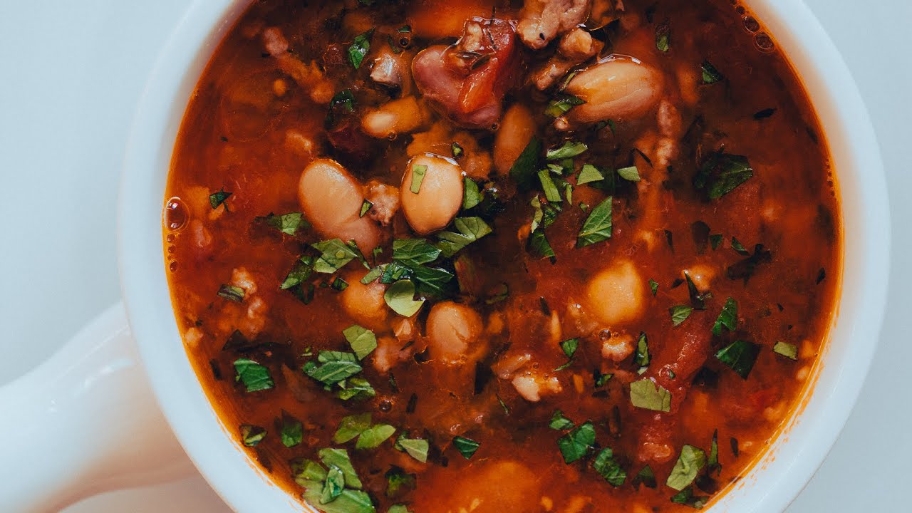 15 Bean Soup Italian Style with Sausage & Fresh Herbs - YouTube
