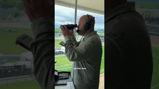 Incredible dedication 🙌 #kentuckyderby #sportsbroadcaster #horseracing #kentuckyoaks @kentuckyderby