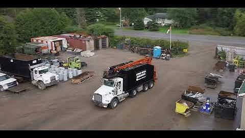 Handling Scrap Metal With 1050XR Truck Mounted Grapple Loader!