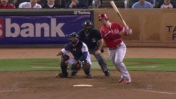 LAA@MIN: Cron singles to right field, plates Trout