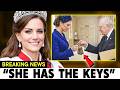Royal Archivist CONFIRMS Catherine Now Holds Keys to the Queen's Private Collection