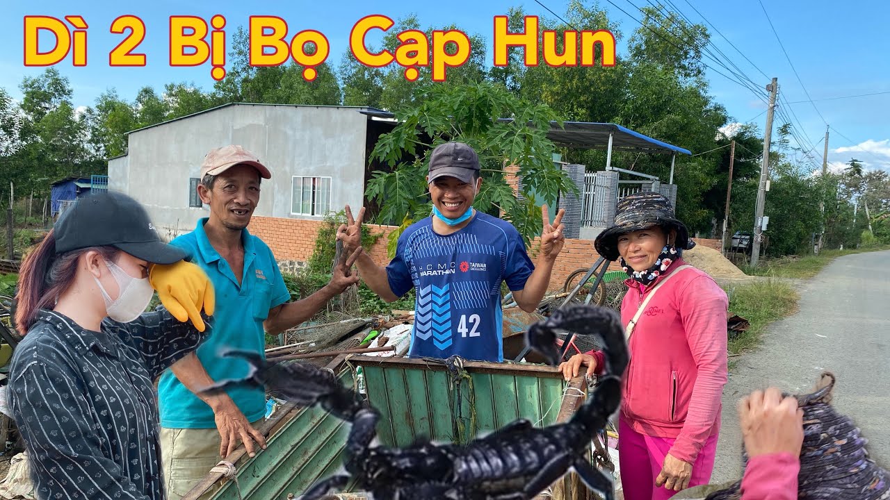 Gia Đình Tấu Hài Đi Mua Ve Chai- Dì 2 Bị Bọ Cạp Hun | Thương Xúc Xích