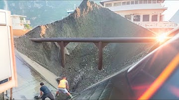 Barge unloads 4300 tons of iron ore - Relaxing video - Vlog of work on barge