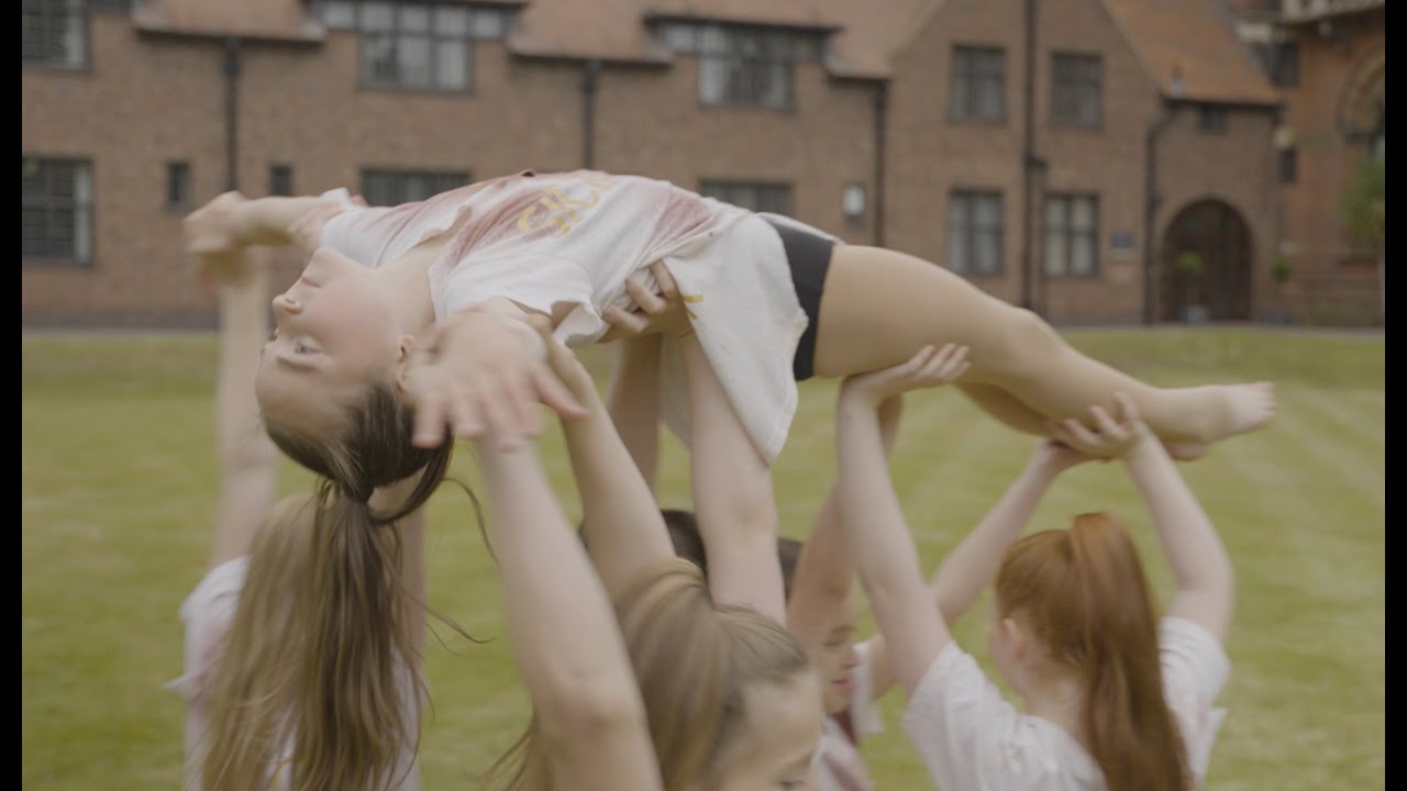 Chainsmokers 'Sick Boy' Dance