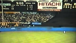 Mike Piazza Hits Home Run Off Roger Clemens In Yankee Stadium!