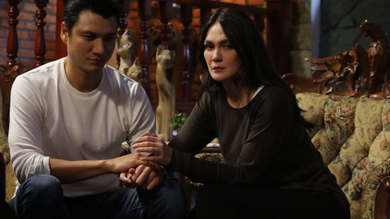 ADEGAN MESRA DENGAN CHRISTIAN SUGIONO , LUNAMAYA STAY PROFESIONAL ADEGAN MESRA DENGAN CHRISTIAN SUGIONO , LUNAMAYA STAY PROFESIONAL