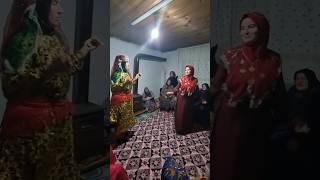 Eltilerin Yöresel Kıyefeti Gelin Kız Eminenin Eltisinin Oyunu. Öydeyaşam