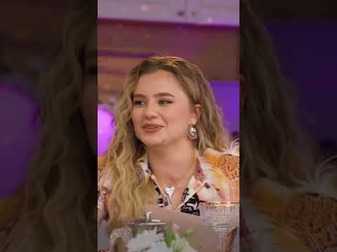 Катя Адушкина высказалась о своей внешности #новости #адушкина #катя #знаменитости #блогер #концерт