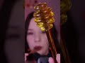 ASMR Honeybee spoons mouth sounds #asmrhoneycomb #asmr #asmrmouthsounds