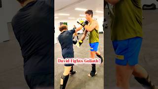 Height Advantage? Tall Fighter Unfazed in Sparring! #shorts