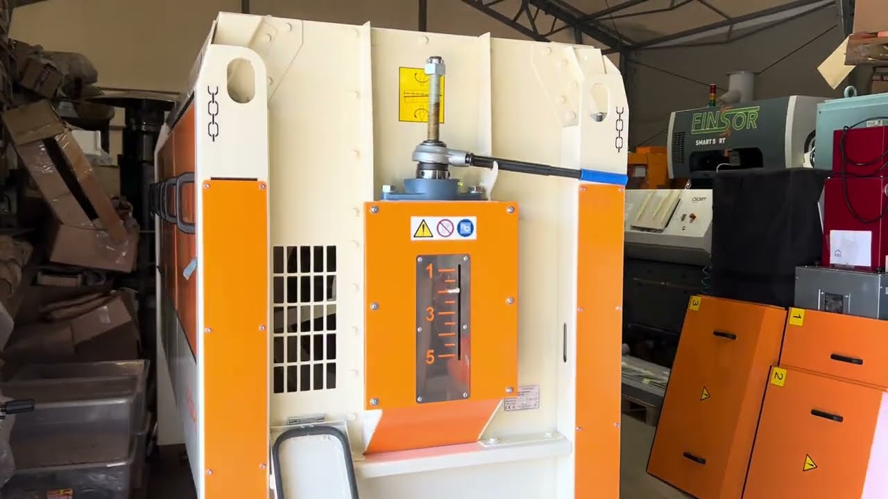 Demonstration of the functions of the drum seed cleaner Olis Luch-35