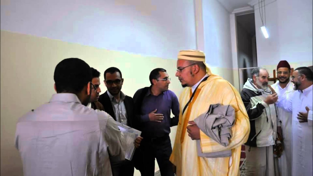 القزابري يقلد الشيخ محمد رفعت تقليدا بديعا ( صلاة الصبح )