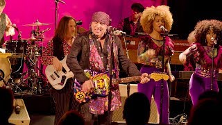 With ‘Solidarity Tour,’ Steven Van Zandt Gives Teachers PD and a Rock Concert With ‘Solidarity Tour,’ Steven Van Zandt Gives Teachers PD and a Rock Concert