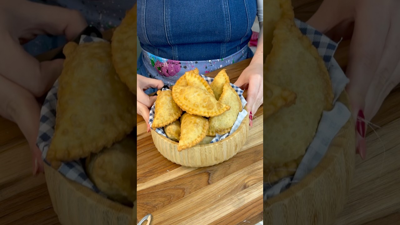 RECEITA DE PASTEL CASEIRO COM DOIS INGREDIENTES #receitas #receitafaceis #pastel