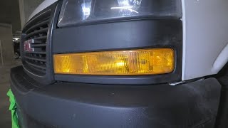 Chevrolet Express / GMC Savana -  Front Turn Signal And Marker Light Bulbs Replacement.