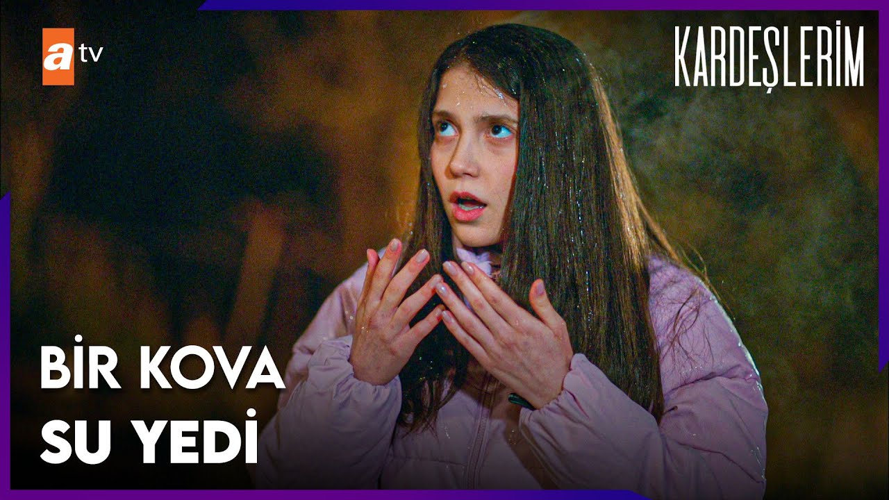 Afra, Şengül'den bir kova su yedi 😅 - Kardeşlerim 80. Bölüm - YouTube