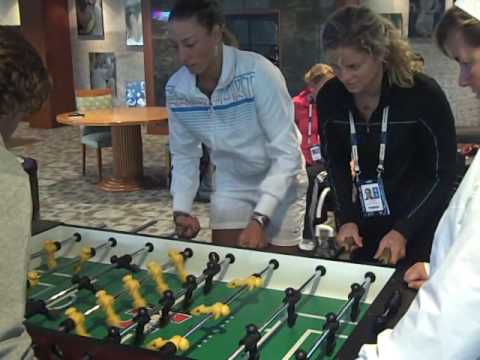 Kim having fun during rain delay 2009 US Open