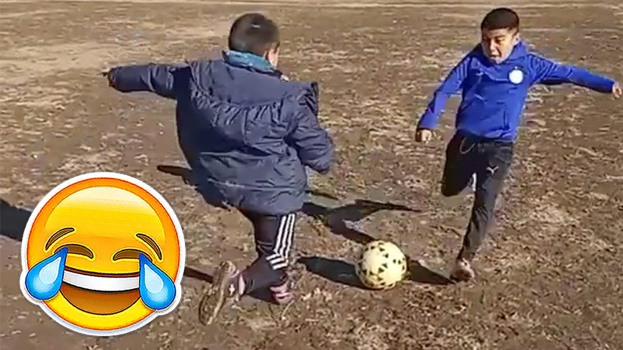 FUNNY FOOTBALL VIDEOS 🤣 FAILS, SKILLS, GOALS, MEMES & MORE
