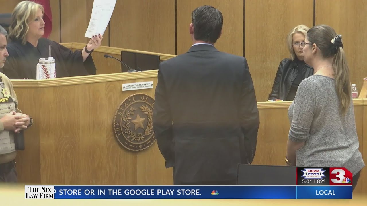 Woman accused of posing as "nurse" pleads guilty - YouTube