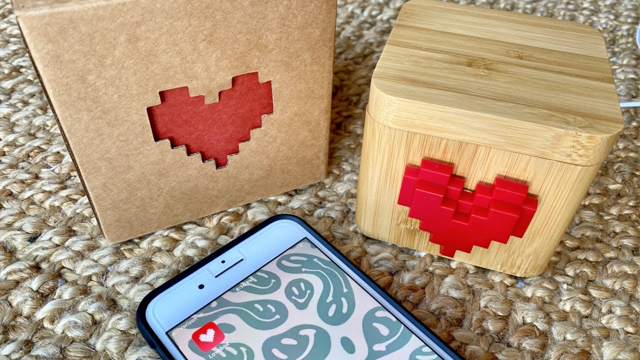 NEW Lovebox Review: The Spinning Heart Messenger (Color