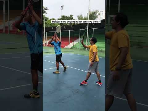 Perdana Belajar Tennis