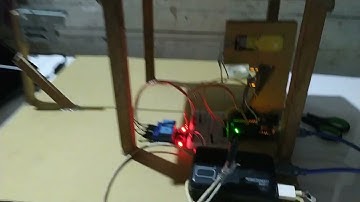 Jemuran otomatis berbasis Arduino dengan kombinasi pembacaan sensor LDR dan sensor ultrasonik