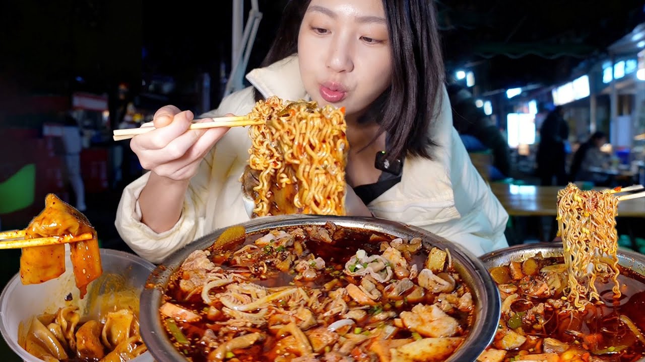 就愛吃能冒一切的冒菜，尤其愛泡麵！