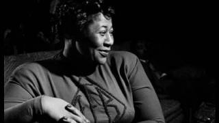 Watch Ella Fitzgerald That Old Feeling video