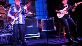 Video thumbnail of "The Ventures -- Driving Guitars"