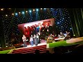 Thần đồng âm nhạc Evan Lê nói tiếng Việt trên sân khấu đêm Hành Hương