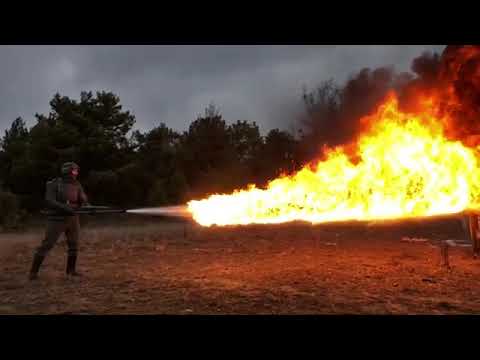 Немецкий огнемет "Flammenwerfer" FmW-41 slowmo