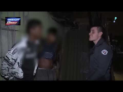 Funcionários do tráfico tentam escapar e dão de cara com a polícia