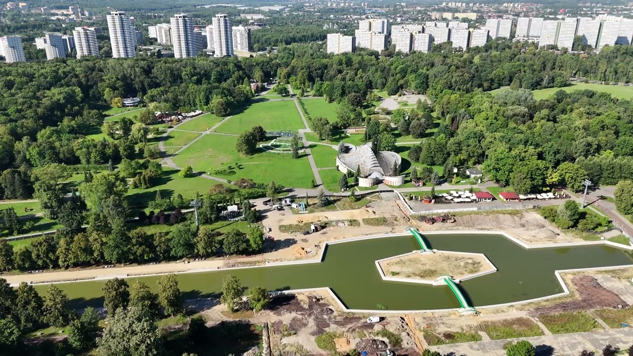 12.08.2025. 🇵🇱PARK Chorzowski i Basen FALA z Drona 4K 60fps
