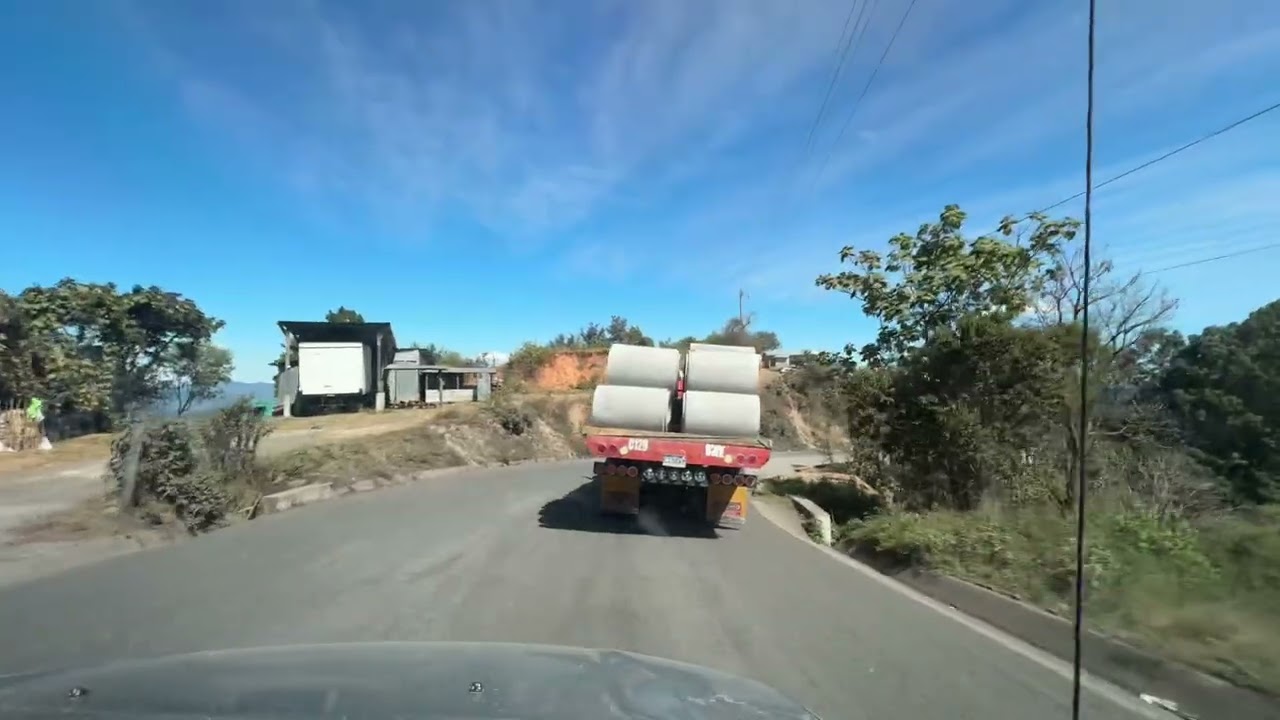 Viajando por carreteras de Guatemala. 
