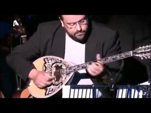 يانيس كوتسيراس تعالي واقطعيني إلى نصفين