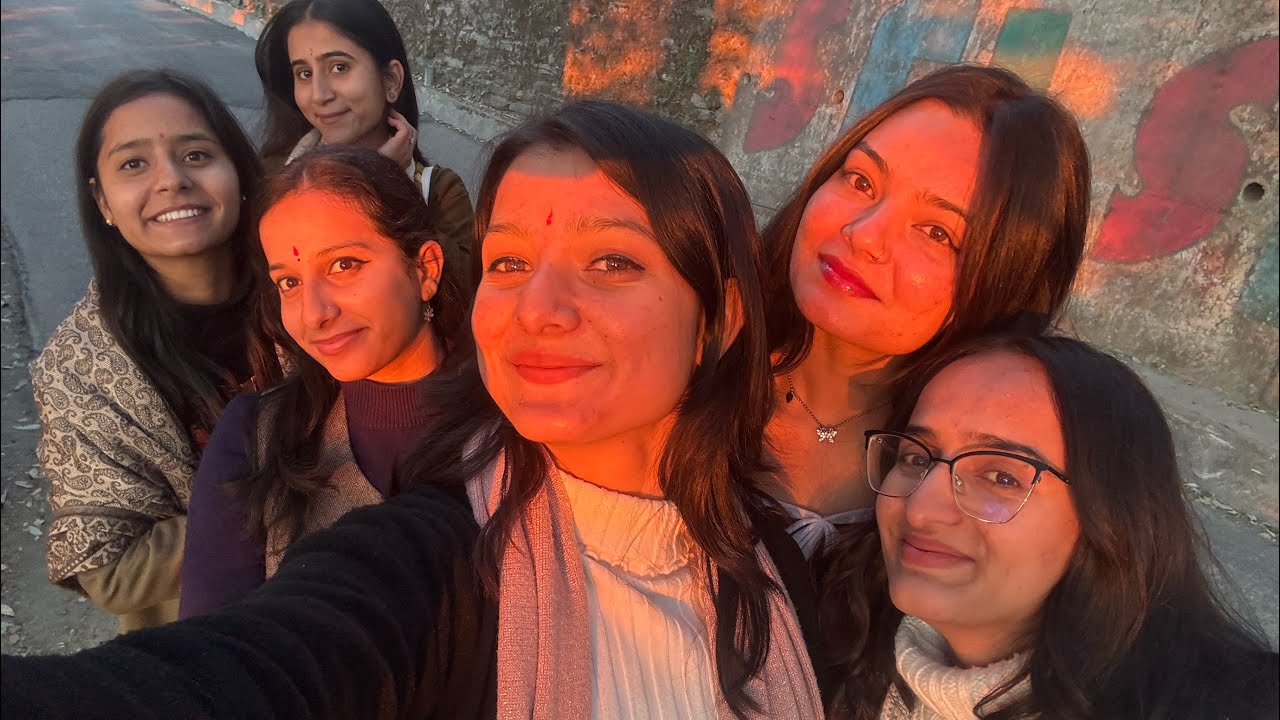 Today we went to Tara devi temple 🛕 #shimla #friendshipgoals #exploreshimla #trip #newvlog #youtube 