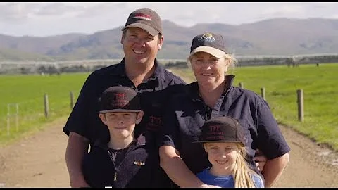 Ben and Anna Gillespie - Zimmatic Trailblazer Sust...