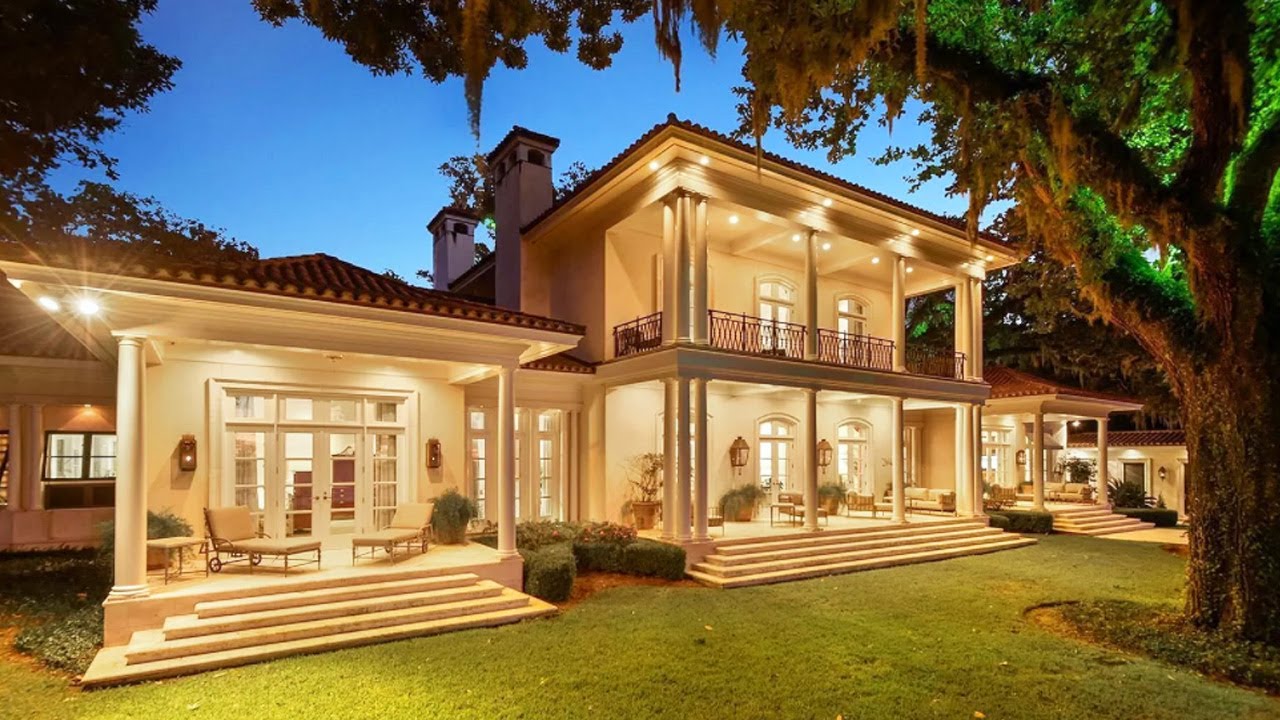 Tour of a luxury Alabama mansion. Home from the inside for 7,499,000