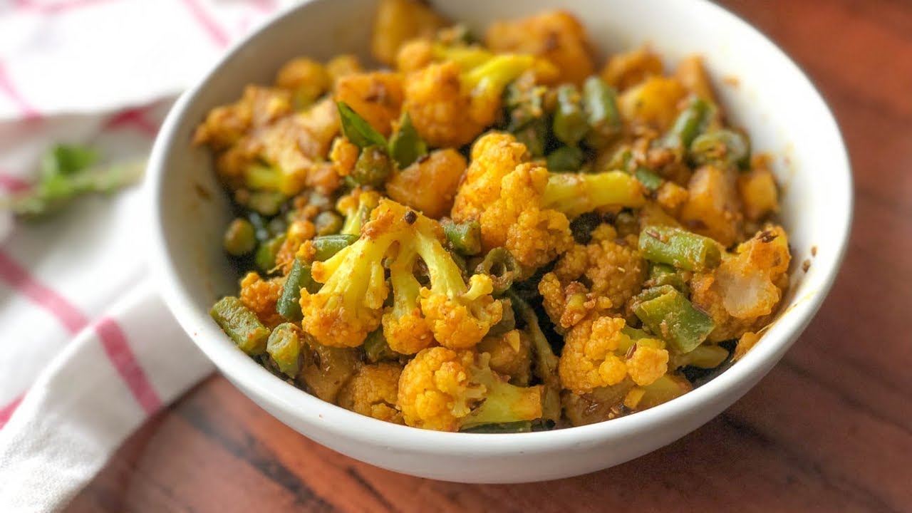 gobhi aloo ki sukhi sabzi, aloo gobi halwai style, aloo gobi, aloo gobi rec...