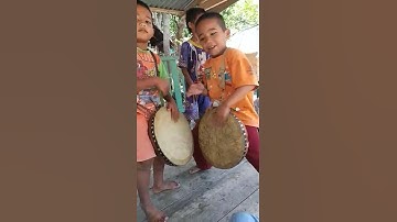 Thumbnail of budaya/tradisi mandar,de'de rawana anak-anak