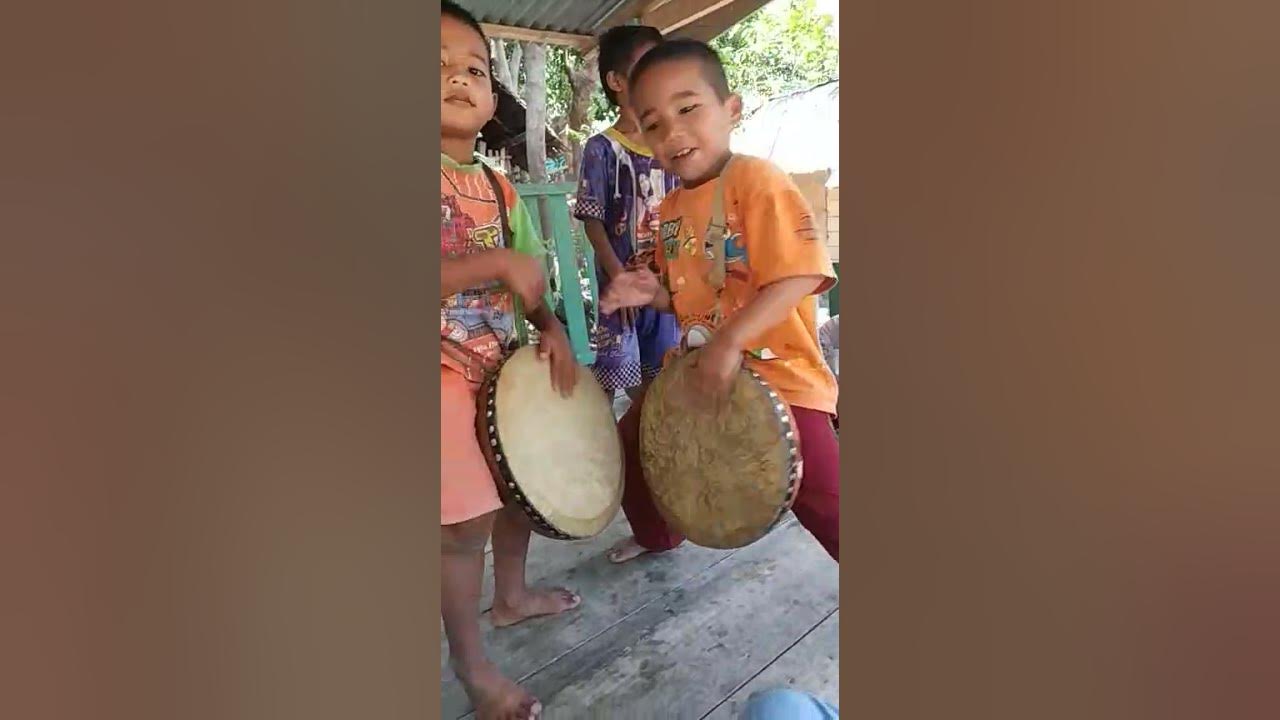 budaya/tradisi mandar,de'de rawana anak-anak