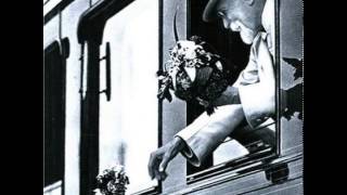 Watch Faith No More She Loves Me Not video