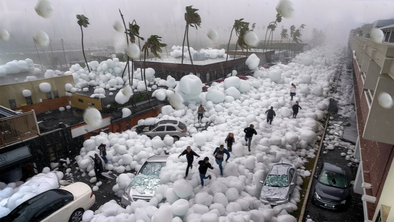 Massive Hail Storm Hits Texas - YouTube