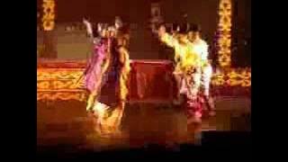 Download lagu Revolusi Payong