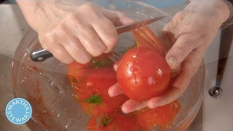 How to Peel Tomatoes - Martha Stewart