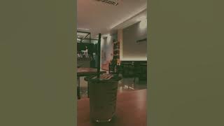 MENTAHAN STORY, DI CAFE